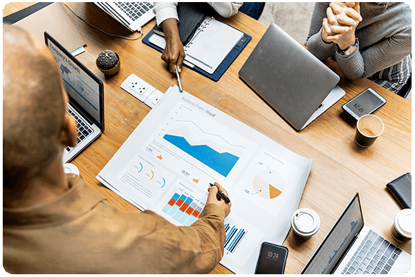 insightful_digital_strategy_team_meeting_planning_marketing