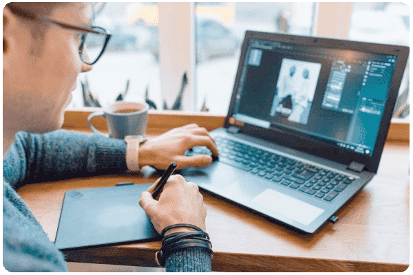 Resolution Digital Dynamic creative optimisation provides the ability to generate, in real time and on a per-impression basis, personalised adverts using data